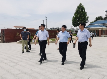 2021年6月，縣長(zhǎng)潘佳庭來(lái)我校檢查工作